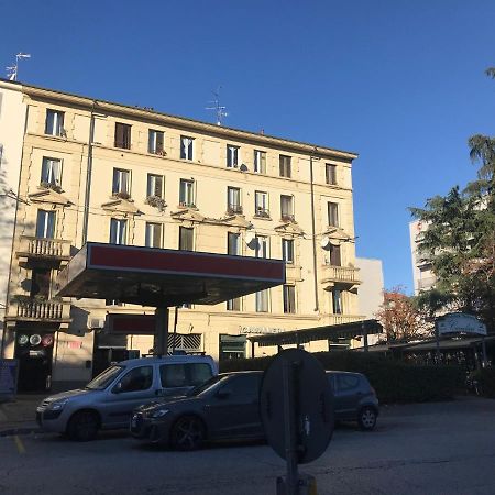 Апартаменты Stanza Privata Con Bagno A 15 Minuti Da Duomo Сесто-Сан-Джованни Экстерьер фото